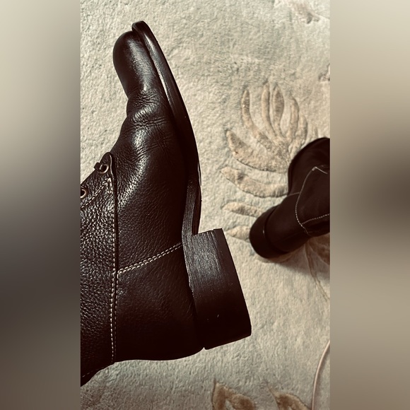 BCBGMAXAZRIA Black Leather Combat/Aviator Boots Size 8, resoled and shined. - Picture 3 of 4